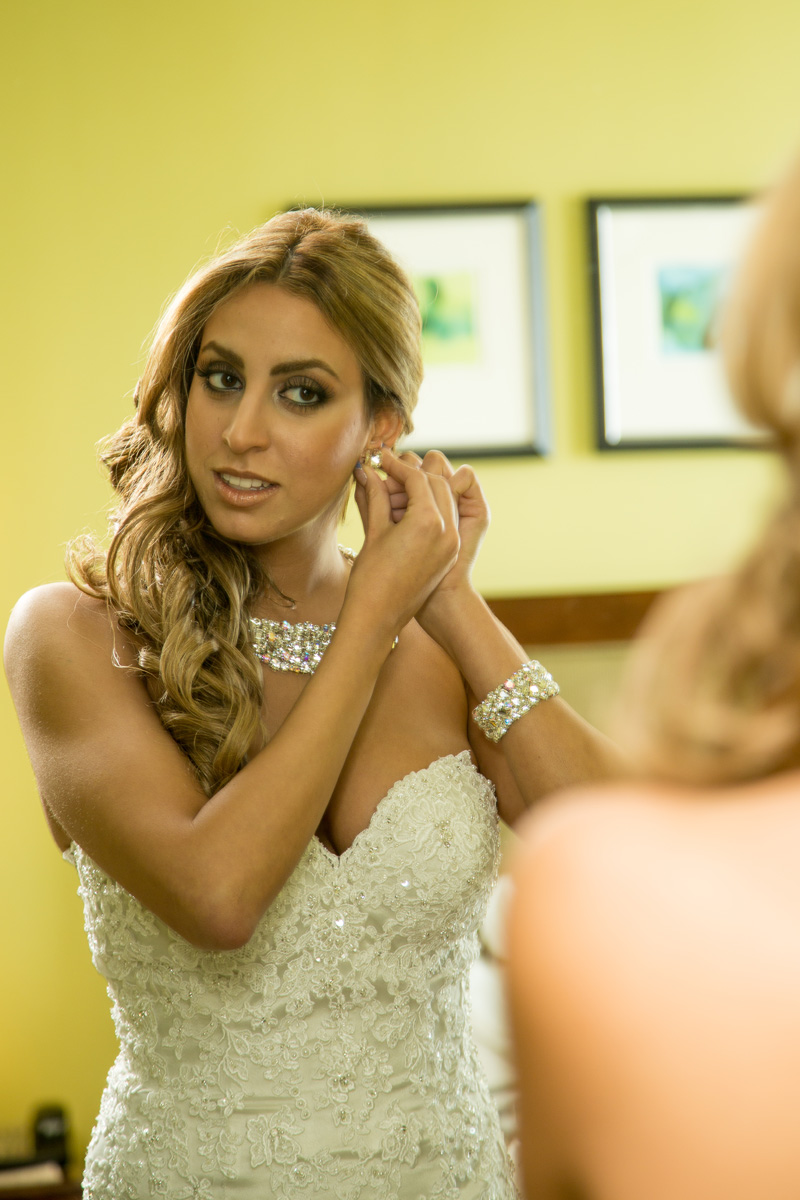 Elegant Bride Getting Ready | The Majestic Vision Wedding Planning | Hilton Singer Island in Palm Beach, FL | www.themajesticvision.com | Michael Sterling Photography