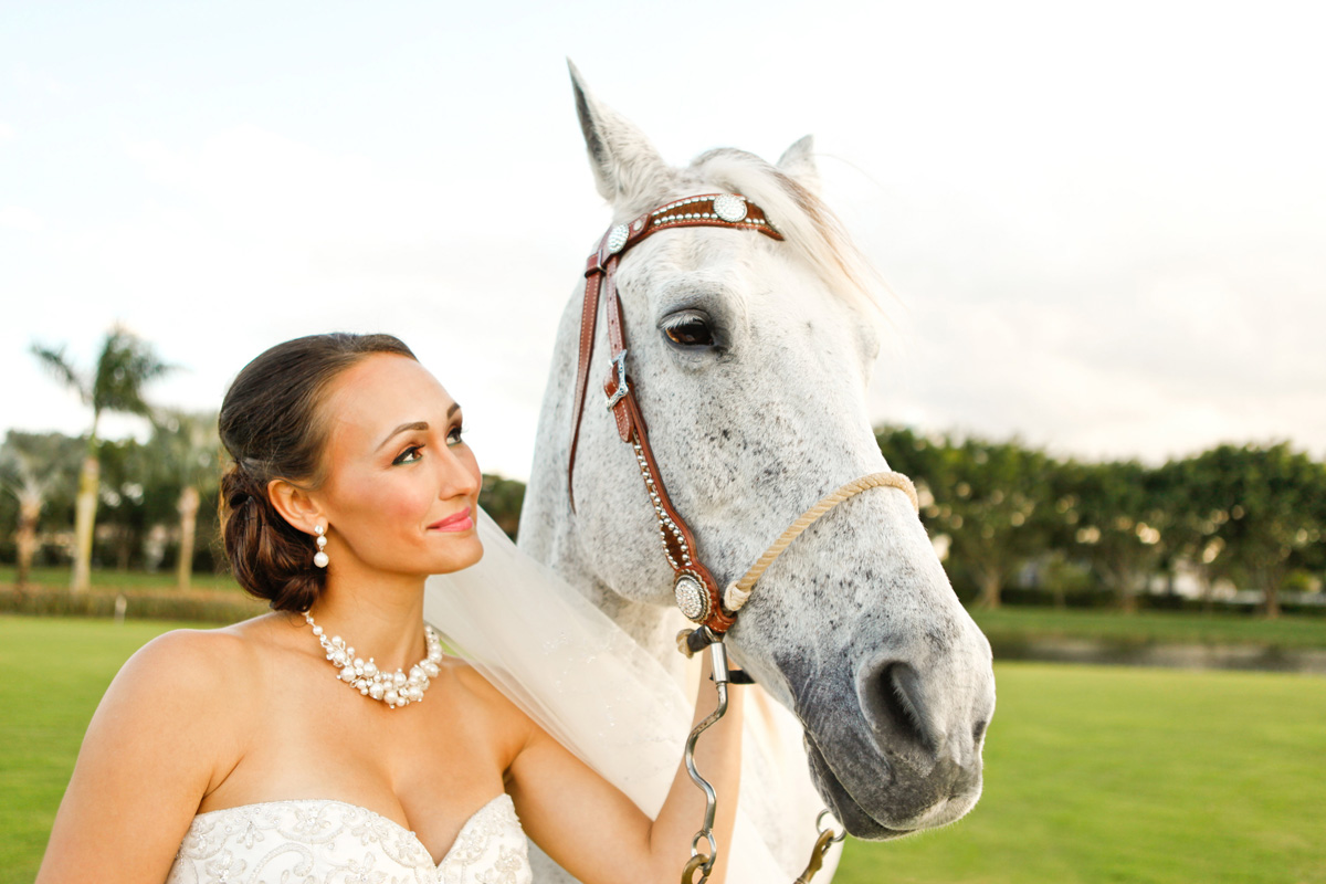 Romantic Bridal Portrait with Horse | The Majestic Vision Wedding Planning | International Polo Club in Palm Beach, FL | www.themajesticvision.com | Krystal Zaskey Photography