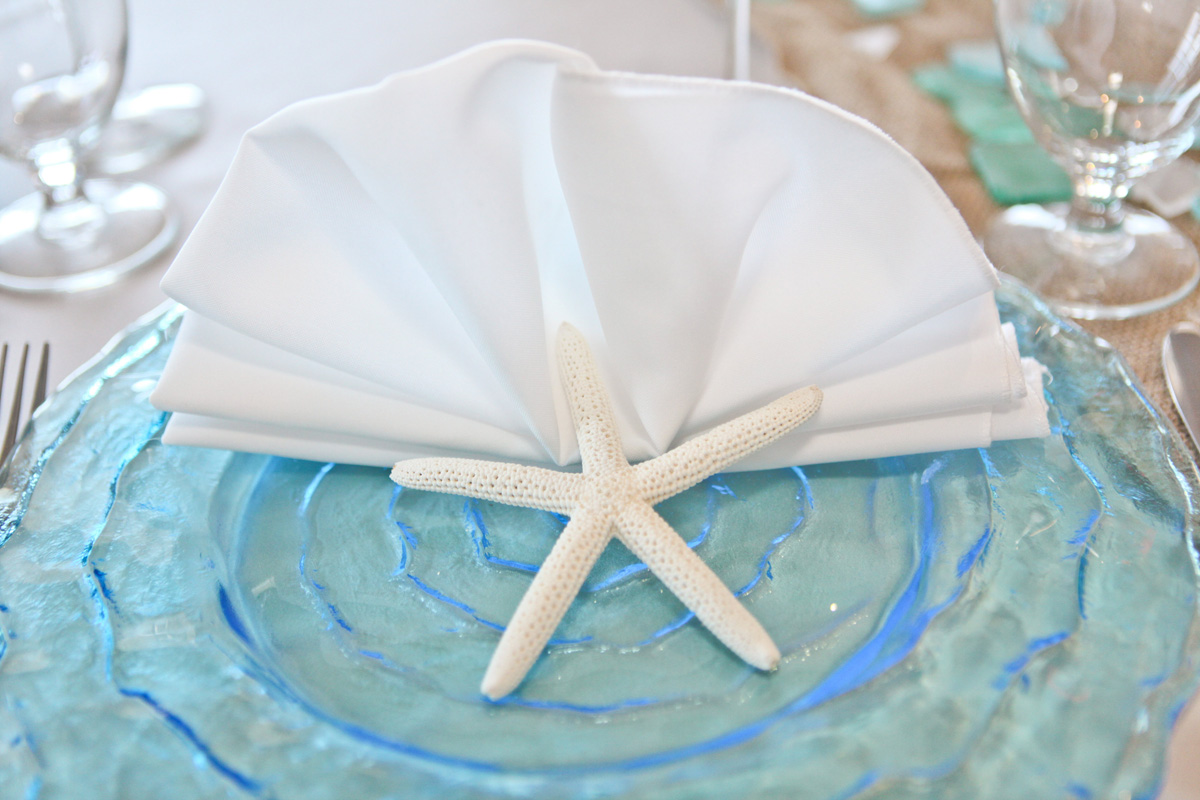 Elegant Table Setting with Blue Wave Charger and Starfish | The Majestic Vision Wedding Planning | Palm Beach Shores in Palm Beach, FL | www.themajesticvision.com | Krystal Zaskey Photography