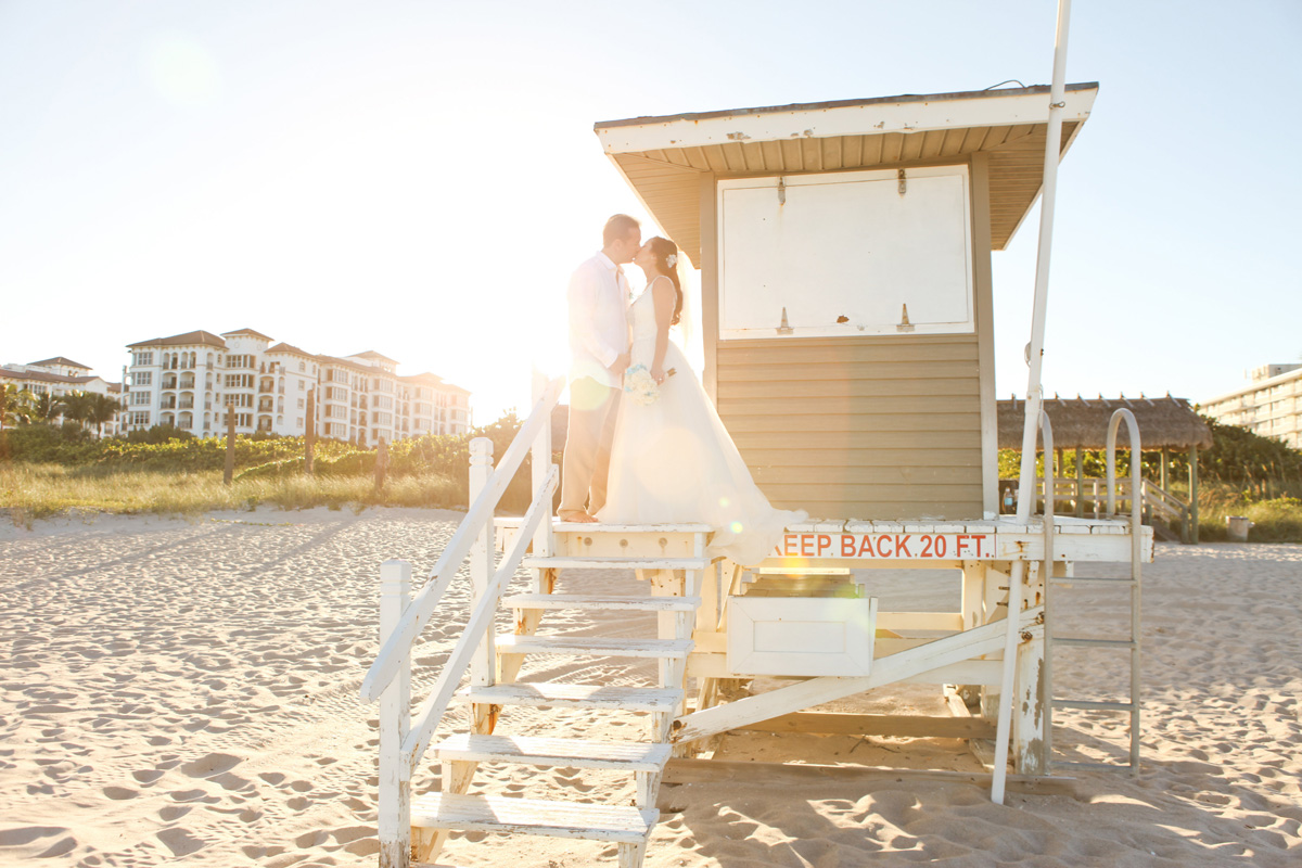 Elegant Bridal Portrait on the Beach | The Majestic Vision Wedding Planning | Palm Beach Shores in Palm Beach, FL | www.themajesticvision.com | Krystal Zaskey Photography